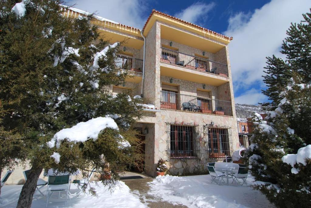 Hotel Restaurante Rio Cuervo Vega del Cadorno Exteriér fotografie