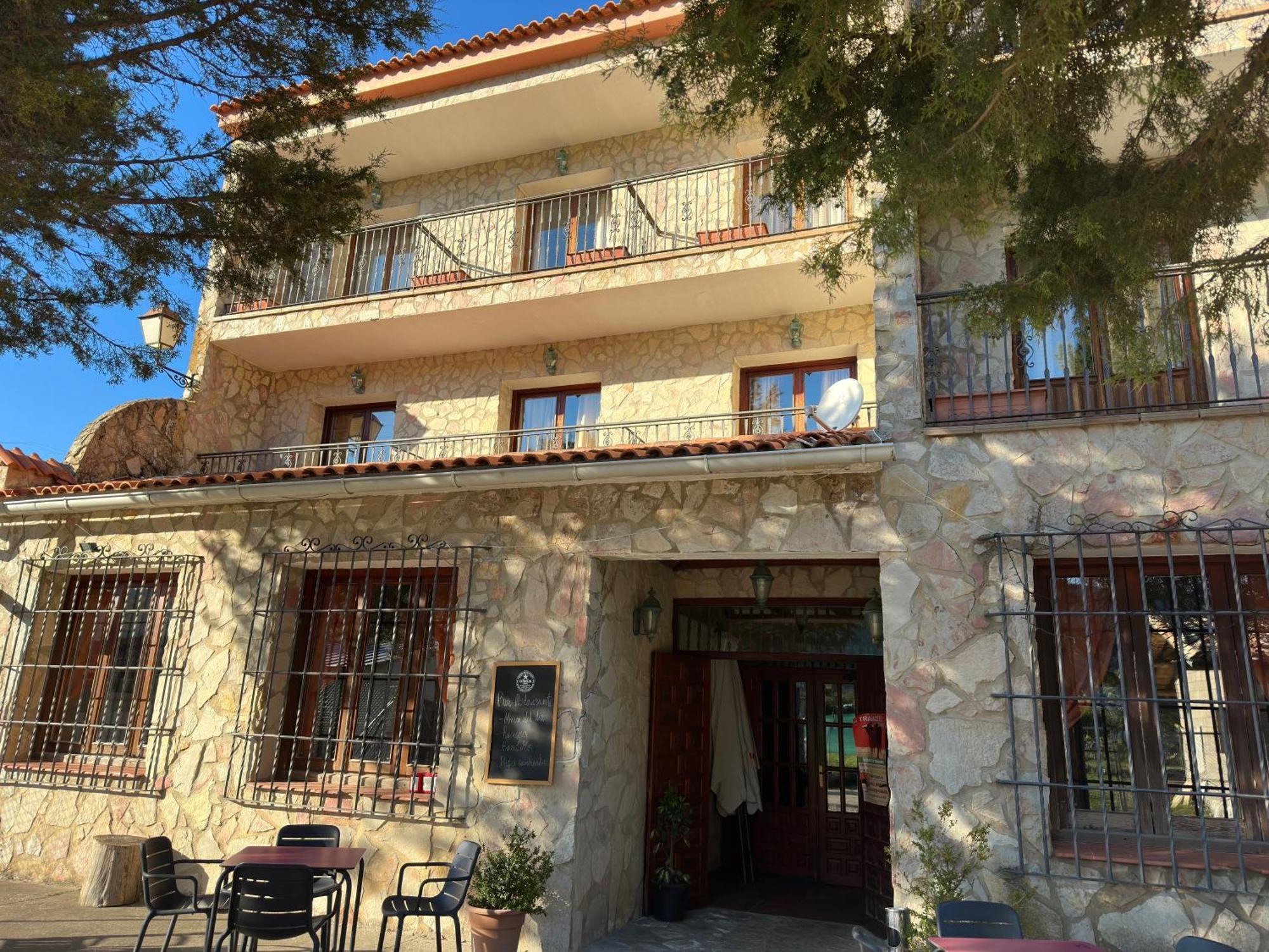 Hotel Restaurante Rio Cuervo Vega del Cadorno Exteriér fotografie