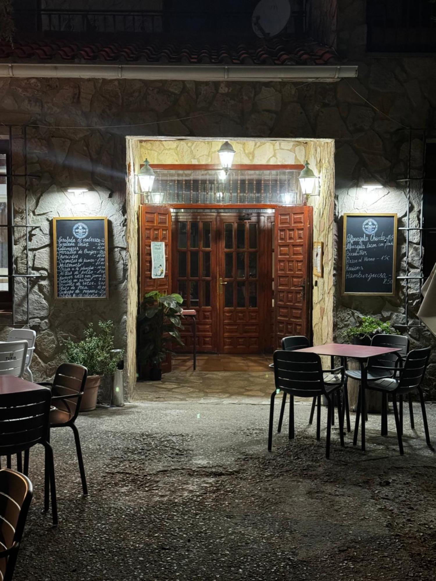 Hotel Restaurante Rio Cuervo Vega del Cadorno Exteriér fotografie