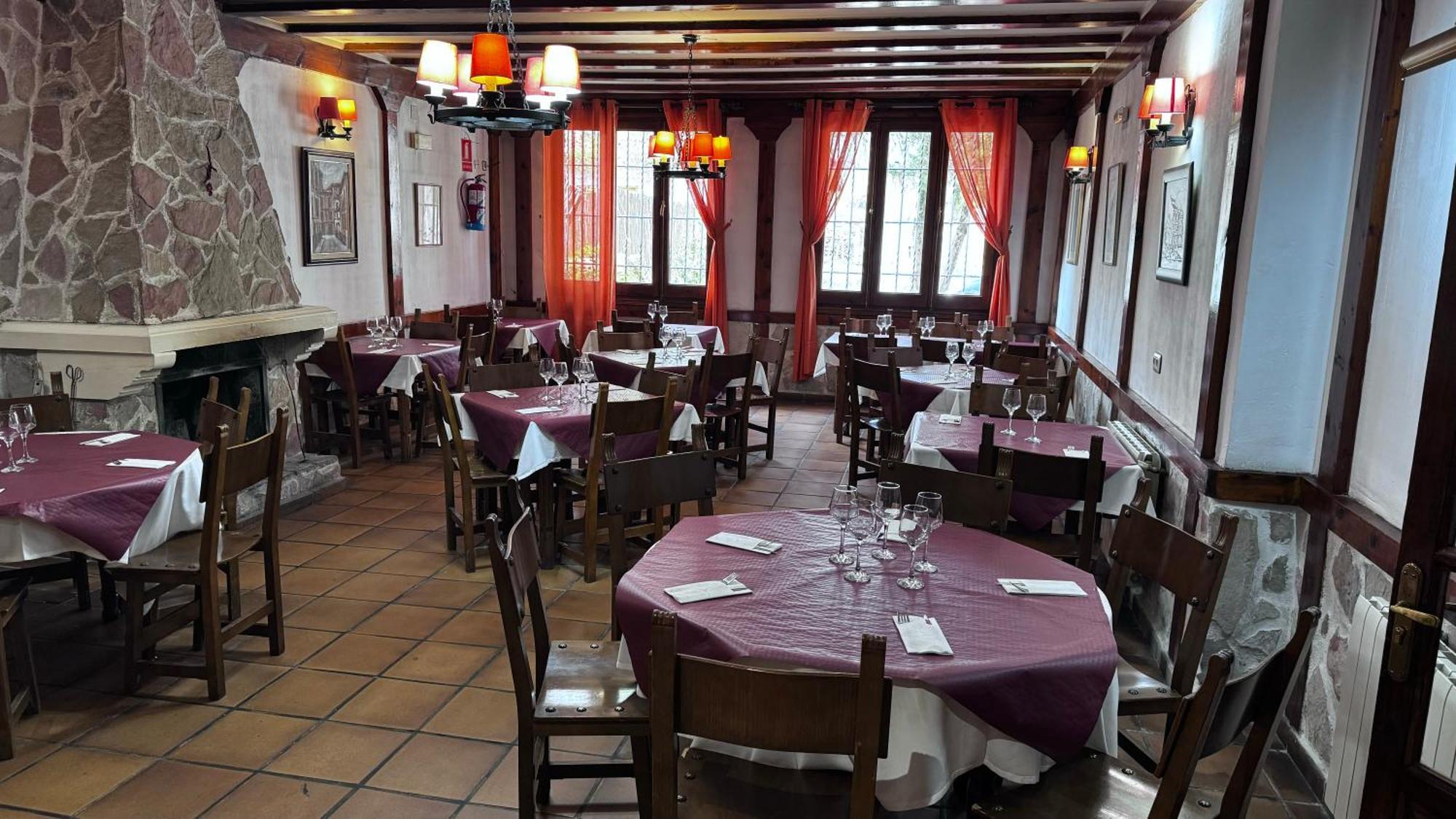 Hotel Restaurante Rio Cuervo Vega del Cadorno Exteriér fotografie