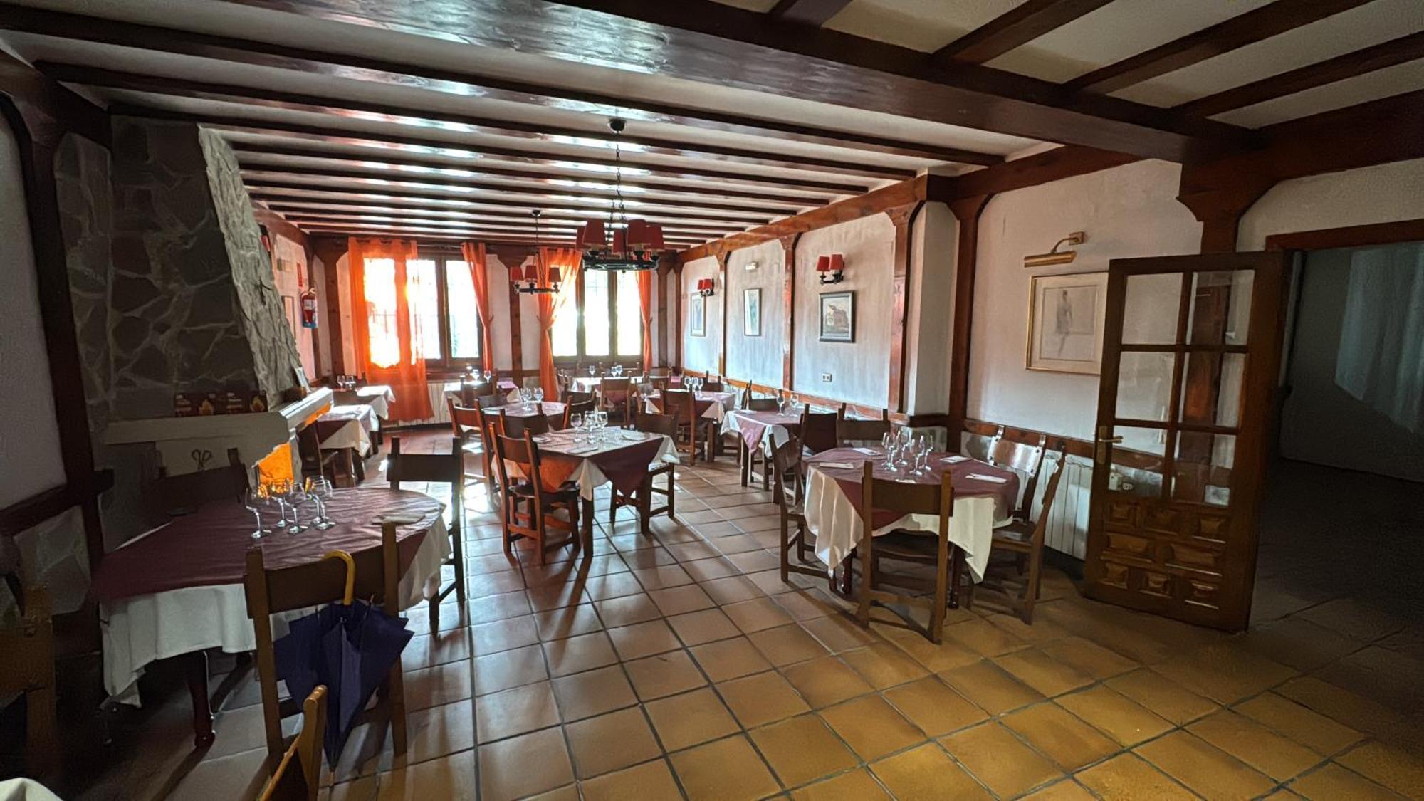 Hotel Restaurante Rio Cuervo Vega del Cadorno Exteriér fotografie