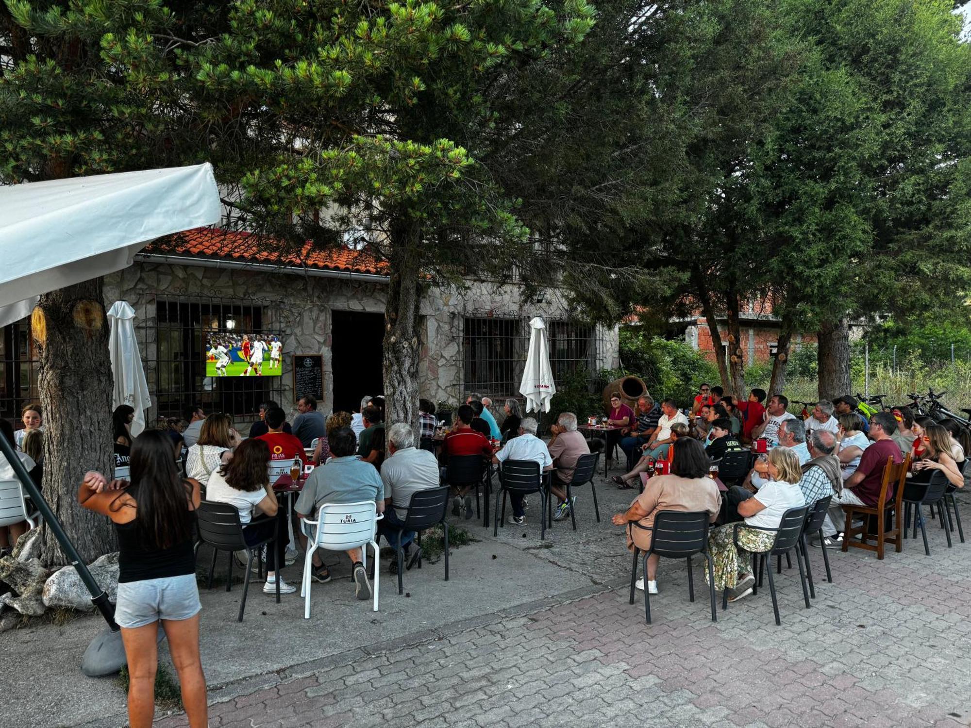 Hotel Restaurante Rio Cuervo Vega del Cadorno Exteriér fotografie